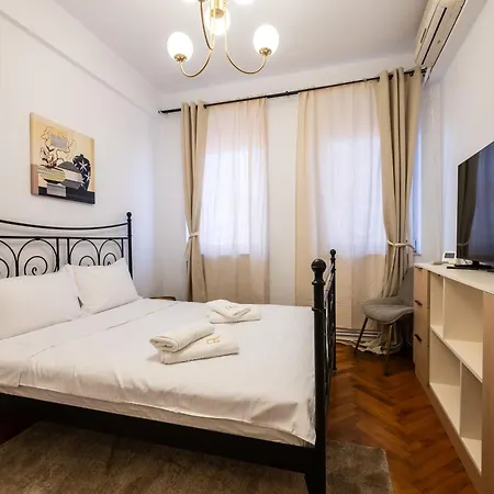 Old Town Nest - Cozy 1br Retreat * Βουκουρέστι
